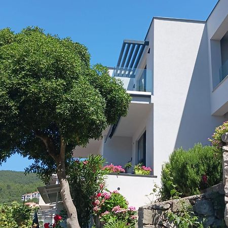Apartment Mirella 2 Rabac Exterior foto